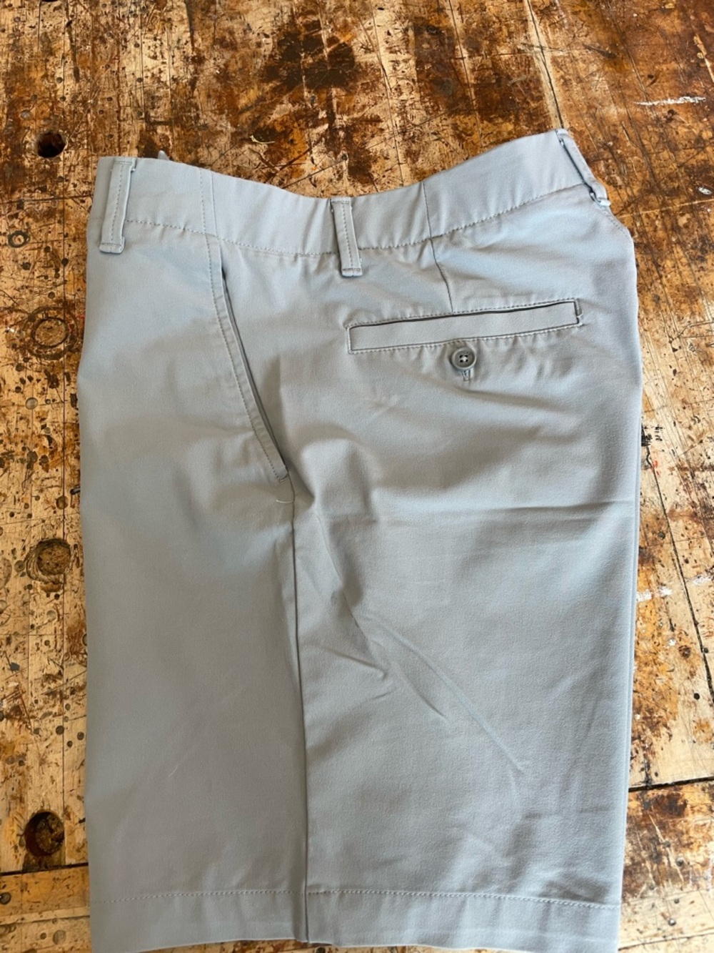 Light Gray Men's Under Armour Dress Shorts size 30